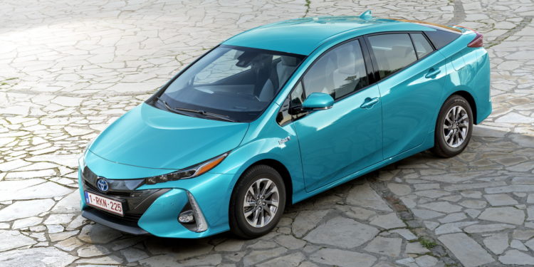 Toyota revela novo Prius Plug-in Hybrid para a Europa! 19