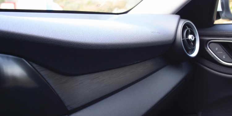 Alfa Romeo Giulia 2.2 JTDM AT8 180cv: A mecânica da emoção! 88