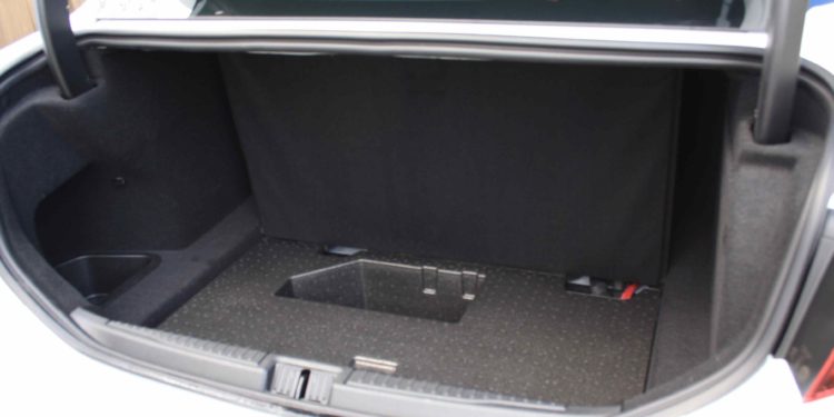 Alfa Romeo Giulia 2.2 JTDM AT8 180cv: A mecânica da emoção! 84