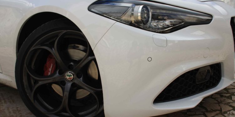 Alfa Romeo Giulia 2.2 JTDM AT8 180cv: A mecânica da emoção! 51