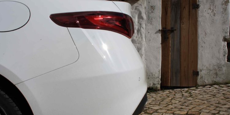 Alfa Romeo Giulia 2.2 JTDM AT8 180cv: A mecânica da emoção! 44