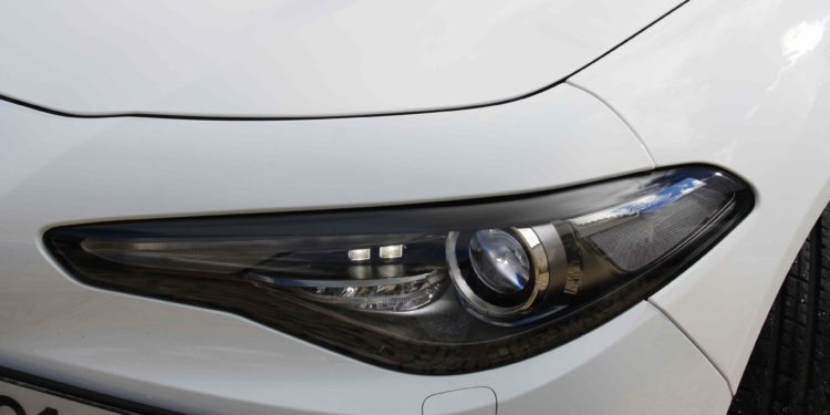 Alfa Romeo Giulia 2.2 JTDM AT8 180cv: A mecânica da emoção! 42