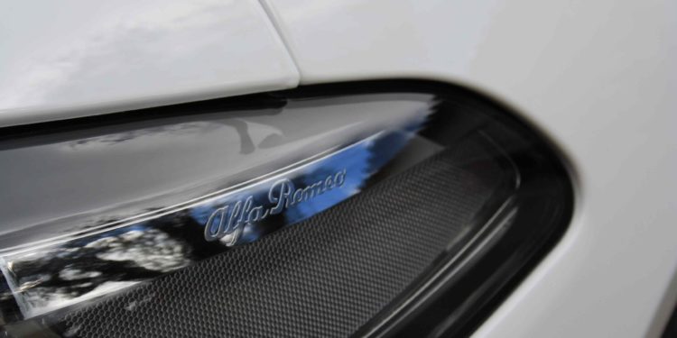 Alfa Romeo Giulia 2.2 JTDM AT8 180cv: A mecânica da emoção! 37