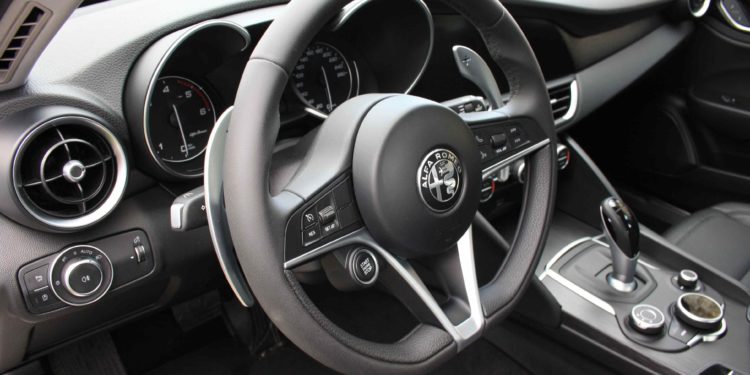 Alfa Romeo Giulia 2.2 JTDM AT8 180cv: A mecânica da emoção! 33