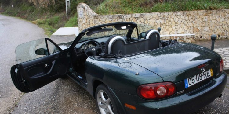 O prazer de ter um roadster: Ao volante do Mazda MX-5 NB! 53
