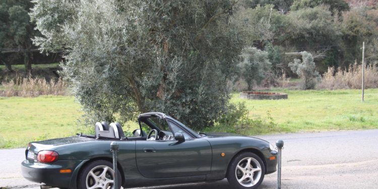 O prazer de ter um roadster: Ao volante do Mazda MX-5 NB! 39