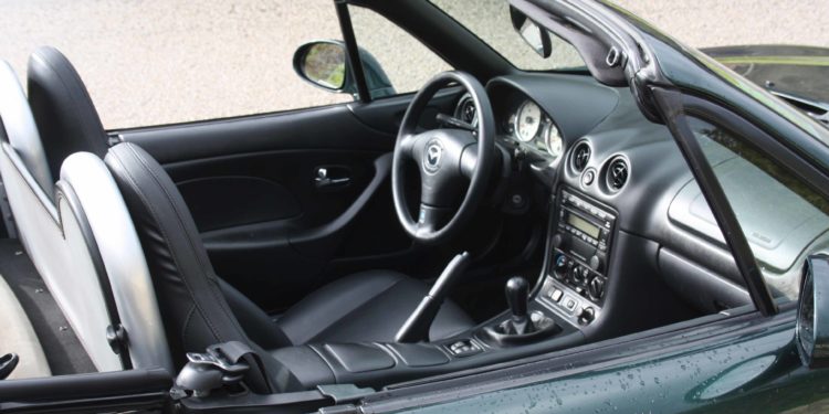 O prazer de ter um roadster: Ao volante do Mazda MX-5 NB! 40