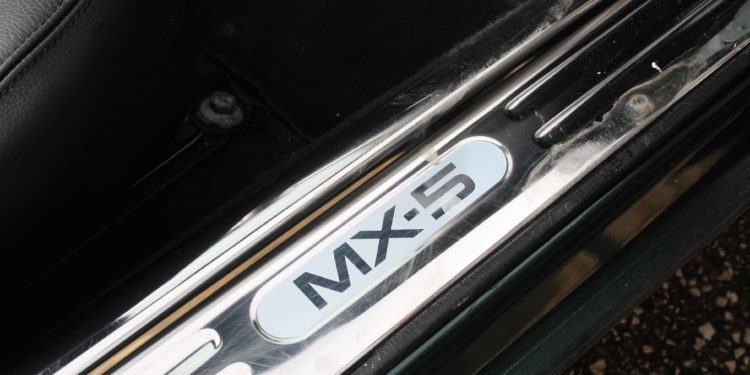 O prazer de ter um roadster: Ao volante do Mazda MX-5 NB! 37