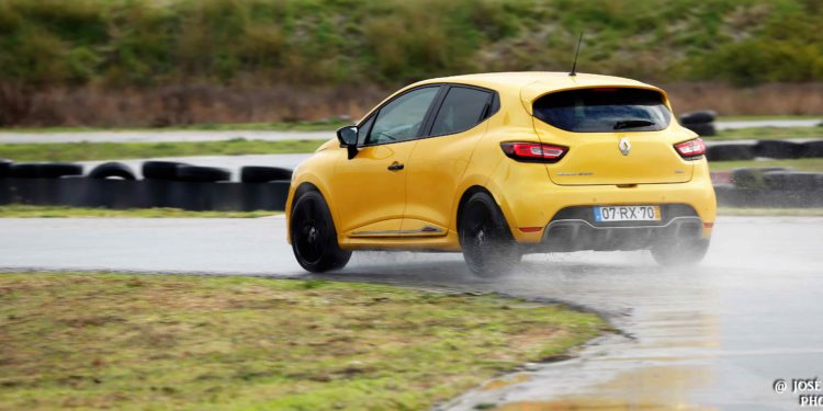 Renault Clio R.S Trophy: Testámos o utilitário mais rápido de Nurburgring! 125