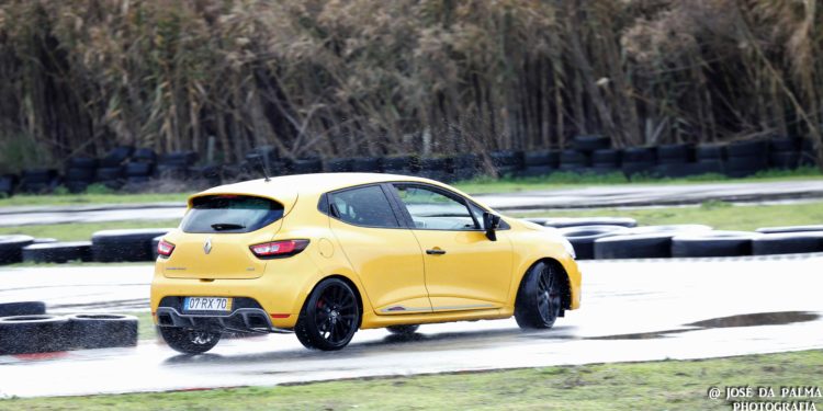 Renault Clio R.S Trophy: Testámos o utilitário mais rápido de Nurburgring! 123