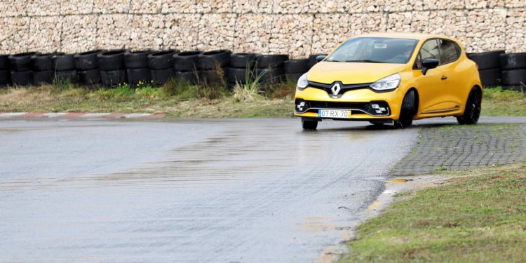Renault Clio R.S Trophy: Testámos o utilitário mais rápido de Nurburgring! 113