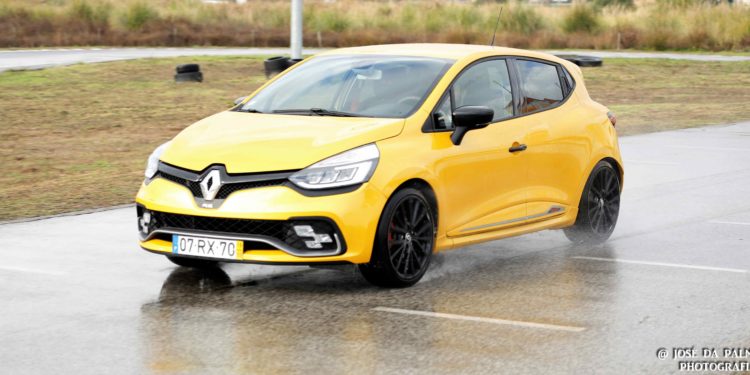 Renault Clio R.S Trophy: Testámos o utilitário mais rápido de Nurburgring! 111