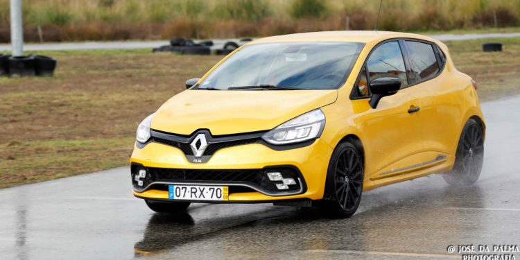 Renault Clio R.S Trophy: Testámos o utilitário mais rápido de Nurburgring! 104