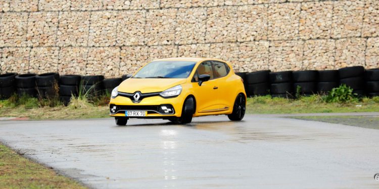 Renault Clio R.S Trophy: Testámos o utilitário mais rápido de Nurburgring! 106