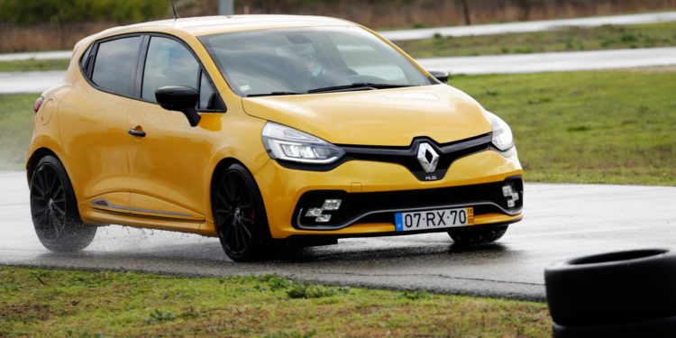Renault Clio R.S Trophy: Testámos o utilitário mais rápido de Nurburgring! 98