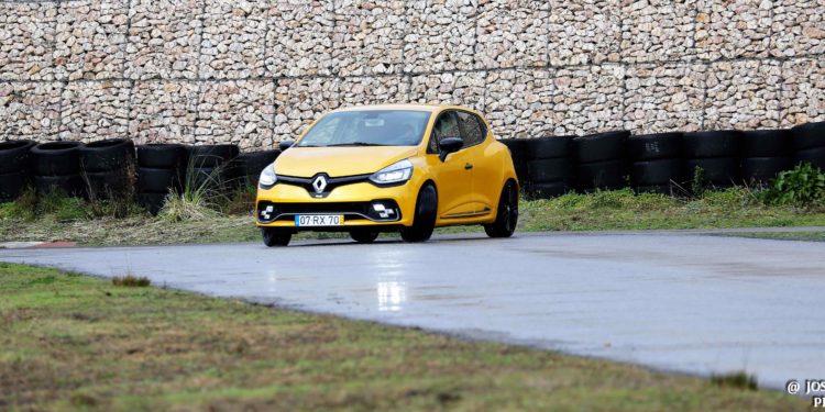 Renault Clio R.S Trophy: Testámos o utilitário mais rápido de Nurburgring! 95
