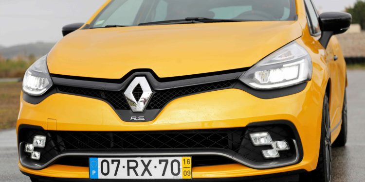 Renault Clio R.S Trophy: Testámos o utilitário mais rápido de Nurburgring! 89