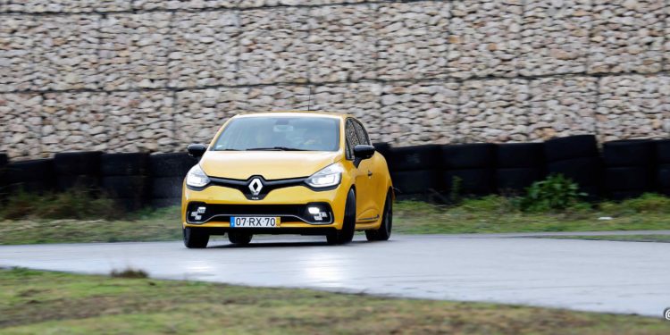 Renault Clio R.S Trophy: Testámos o utilitário mais rápido de Nurburgring! 74