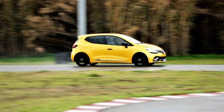 Renault Clio R.S Trophy: Testámos o utilitário mais rápido de Nurburgring! 68