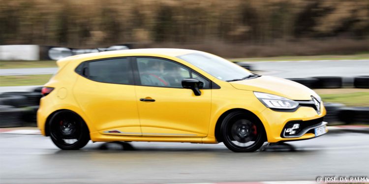 Renault Clio R.S Trophy: Testámos o utilitário mais rápido de Nurburgring! 69