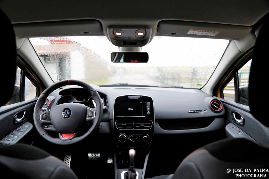 Renault Clio R.S Trophy: Testámos o utilitário mais rápido de Nurburgring! 28