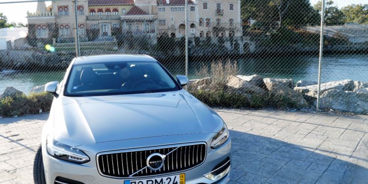 Volvo S90 D5 Inscription: Exuberância Escandinava! 87