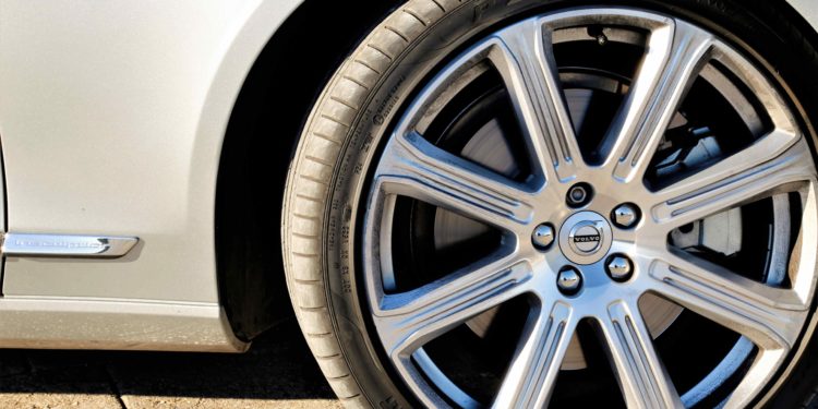 Volvo S90 D5 Inscription: Exuberância Escandinava! 85