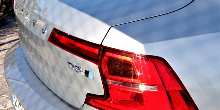 Volvo S90 D5 Inscription: Exuberância Escandinava! 83