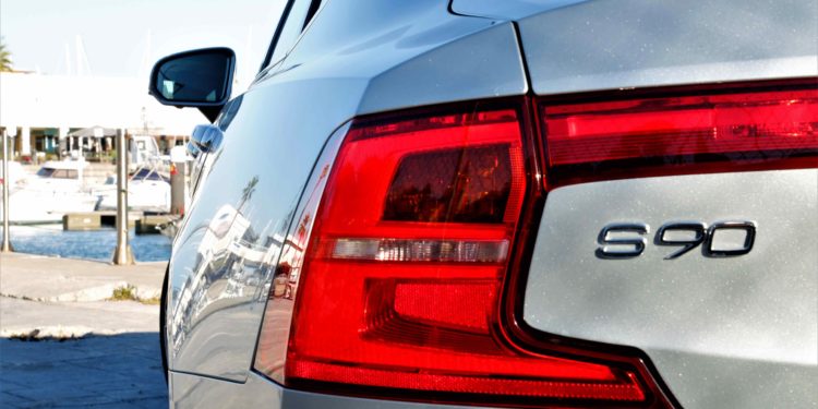 Volvo S90 D5 Inscription: Exuberância Escandinava! 76