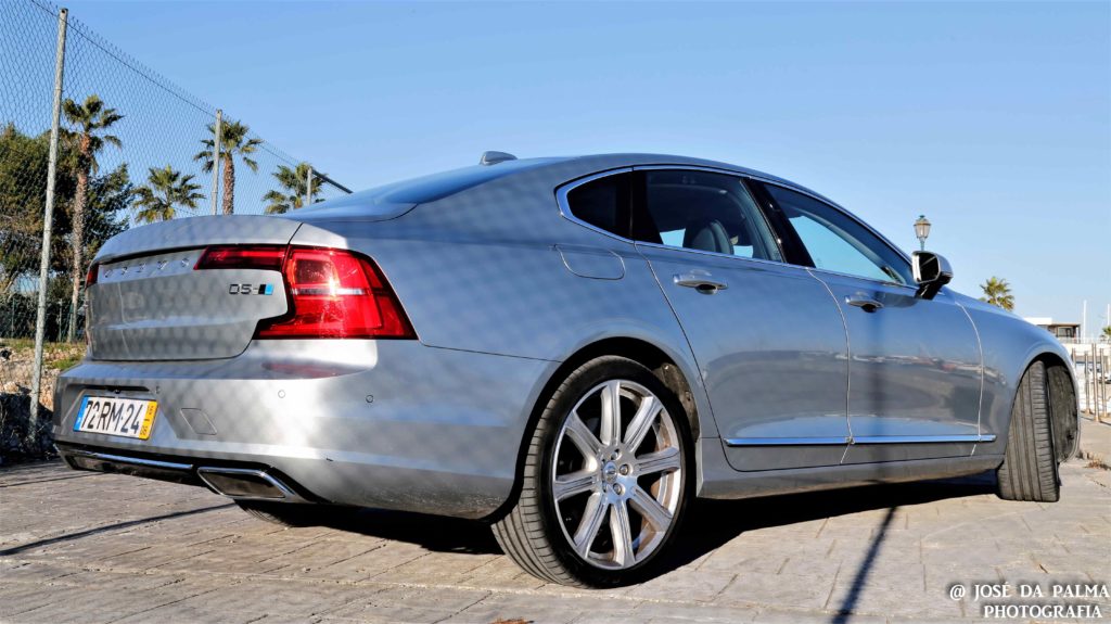 Volvo S90 D5 Inscription: Exuberância Escandinava! 22
