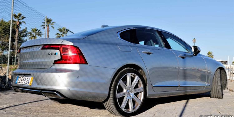Volvo S90 D5 Inscription: Exuberância Escandinava! 78