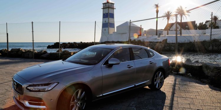 Volvo S90 D5 Inscription: Exuberância Escandinava! 69