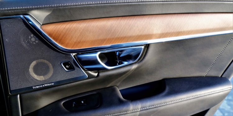 Volvo S90 D5 Inscription: Exuberância Escandinava! 104