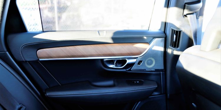 Volvo S90 D5 Inscription: Exuberância Escandinava! 47