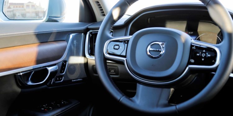 Volvo S90 D5 Inscription: Exuberância Escandinava! 34