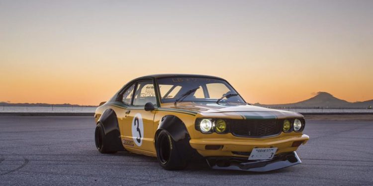 Este é o Mazda RX-3 do fundador da Liberty Walk! 22