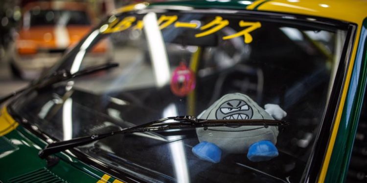 Este é o Mazda RX-3 do fundador da Liberty Walk! 16