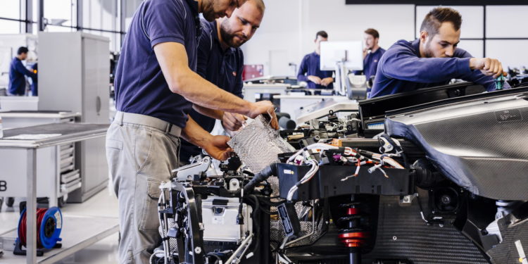 Uma visita ao "Atelier" da Bugatti! 33