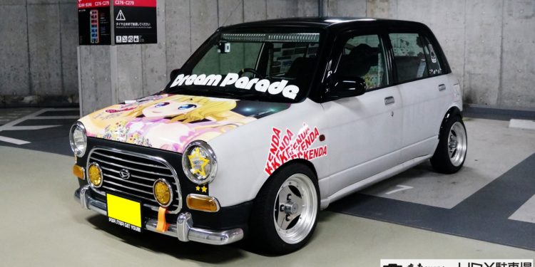 Esta garagem em Tóquio tem um tema "Anime"! 44