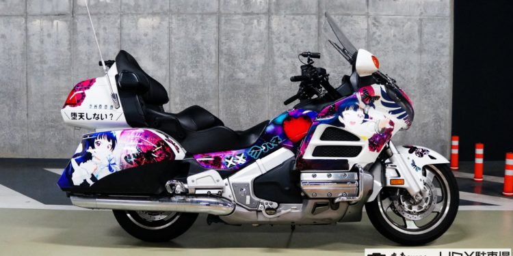 Esta garagem em Tóquio tem um tema "Anime"! 35