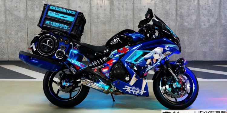 Esta garagem em Tóquio tem um tema "Anime"! 27