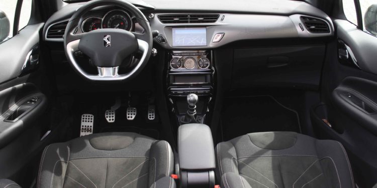 DS3 1.6 HDi Cabrio: Performance e economia de cabelos ao vento! 72