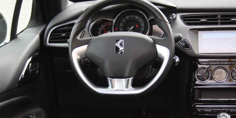 DS3 1.6 HDi Cabrio: Performance e economia de cabelos ao vento! 68