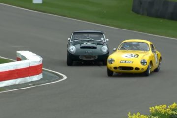 A corrida de clássicos que impressionou os fãs de automóveis! (Video) 13