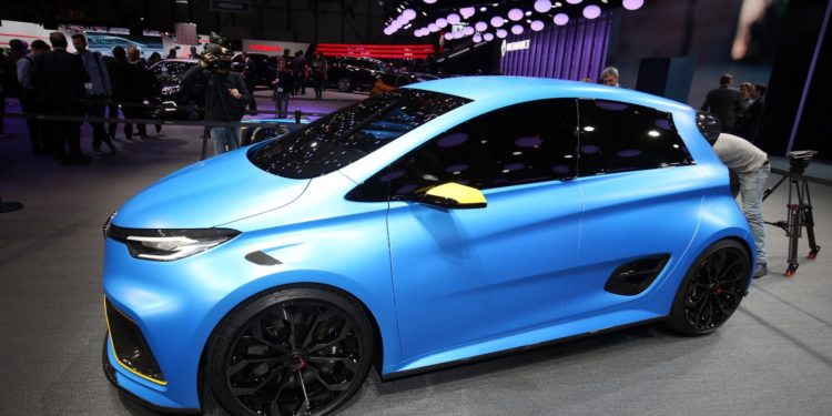 Renault E-Sport ZOE: Dos 0 aos 200km/h em 10 segundos! 35