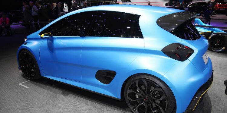 Renault E-Sport ZOE: Dos 0 aos 200km/h em 10 segundos! 34