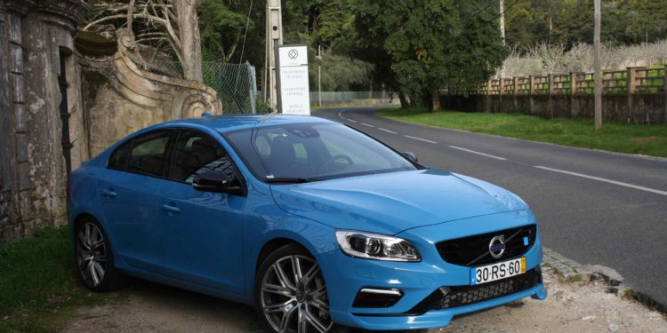 Volvo S60 T6 Polestar: Das corridas para a estrada! 86