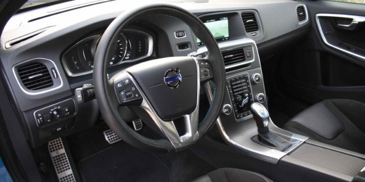 Volvo S60 T6 Polestar: Das corridas para a estrada! 75