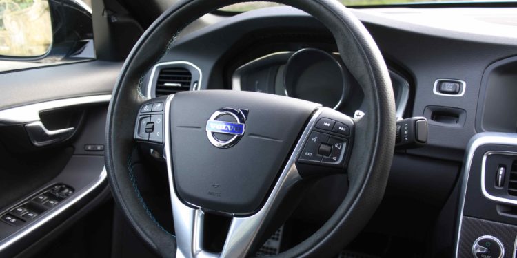 Volvo S60 T6 Polestar: Das corridas para a estrada! 48