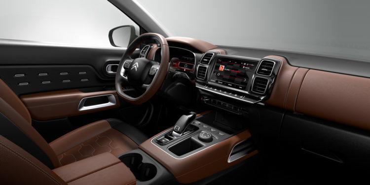 Citroen revela C5 Aircross! 35